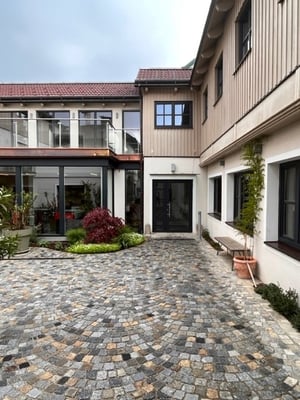 nbs Innenhof-1